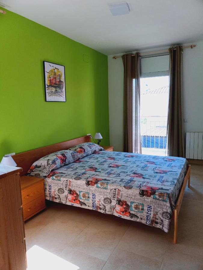Chalet Amplio Con Jardin Y Zona Barbacoa. Reus Luaran gambar